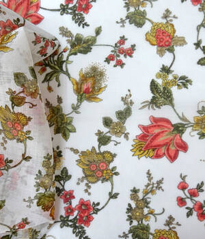 Лен, красные цветы